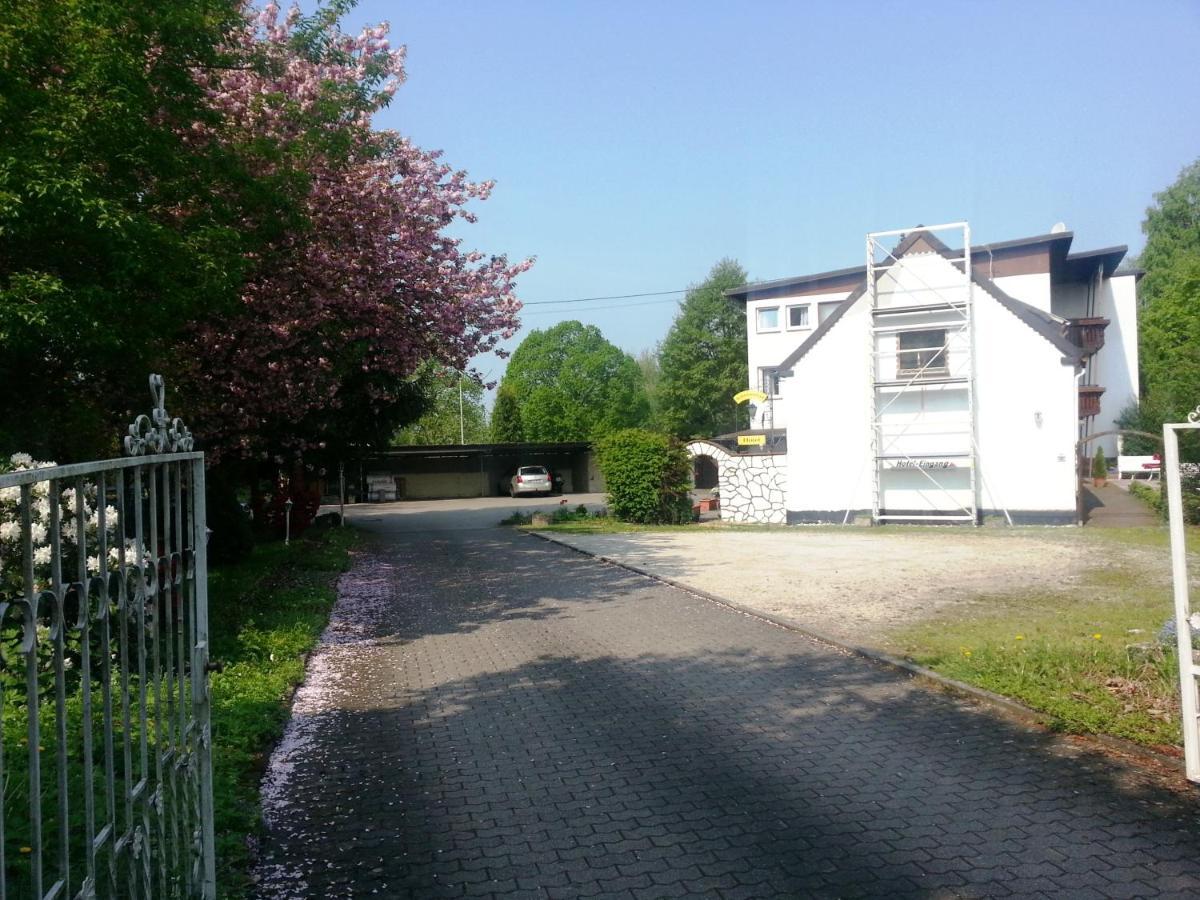 Hotel Saarland Lebach מראה חיצוני תמונה