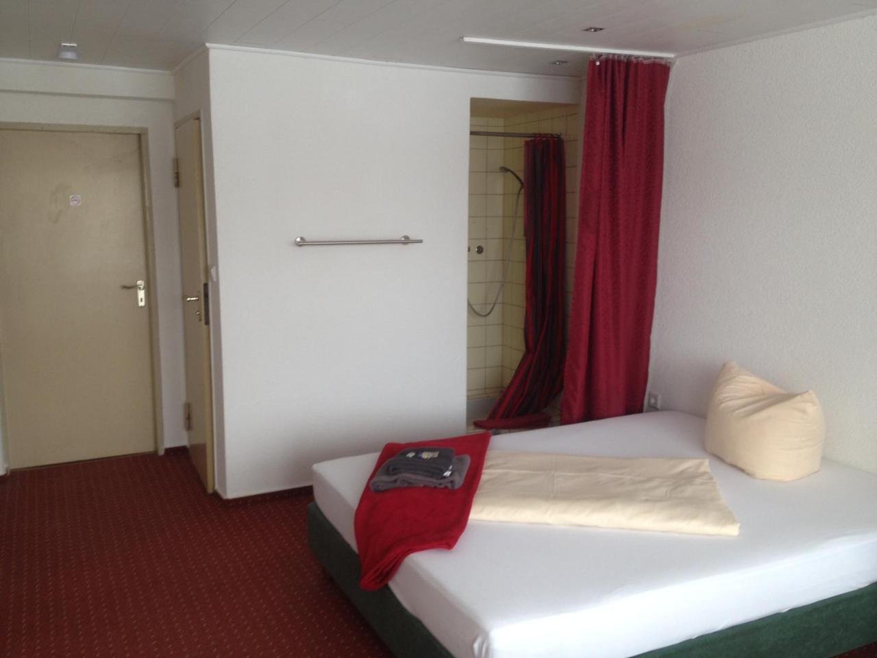 Hotel Saarland Lebach מראה חיצוני תמונה