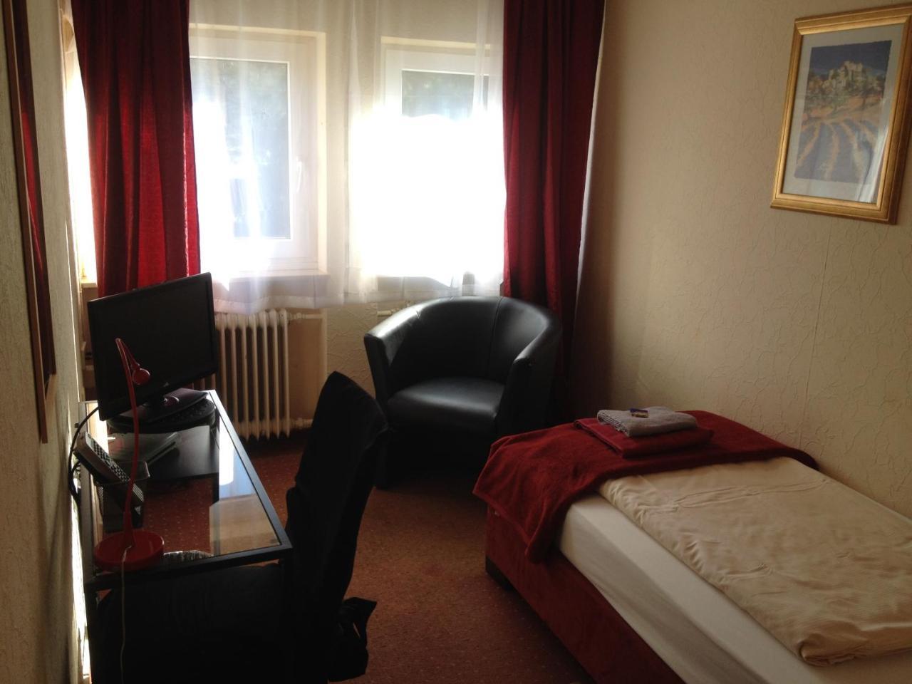 Hotel Saarland Lebach מראה חיצוני תמונה
